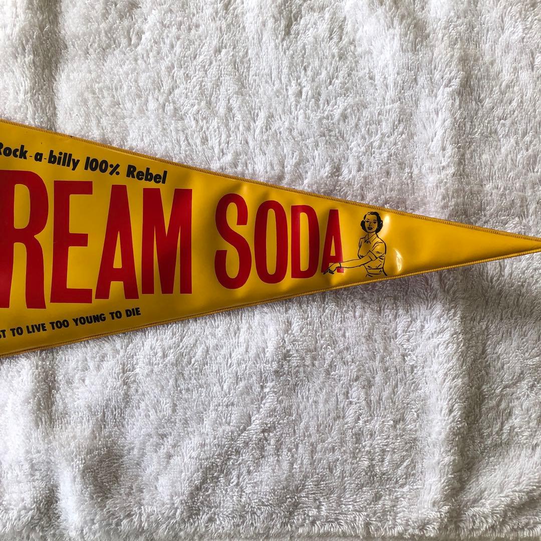 ☆80's CREAMSODA (ペナント) ／コレクター向け クリームソーダ