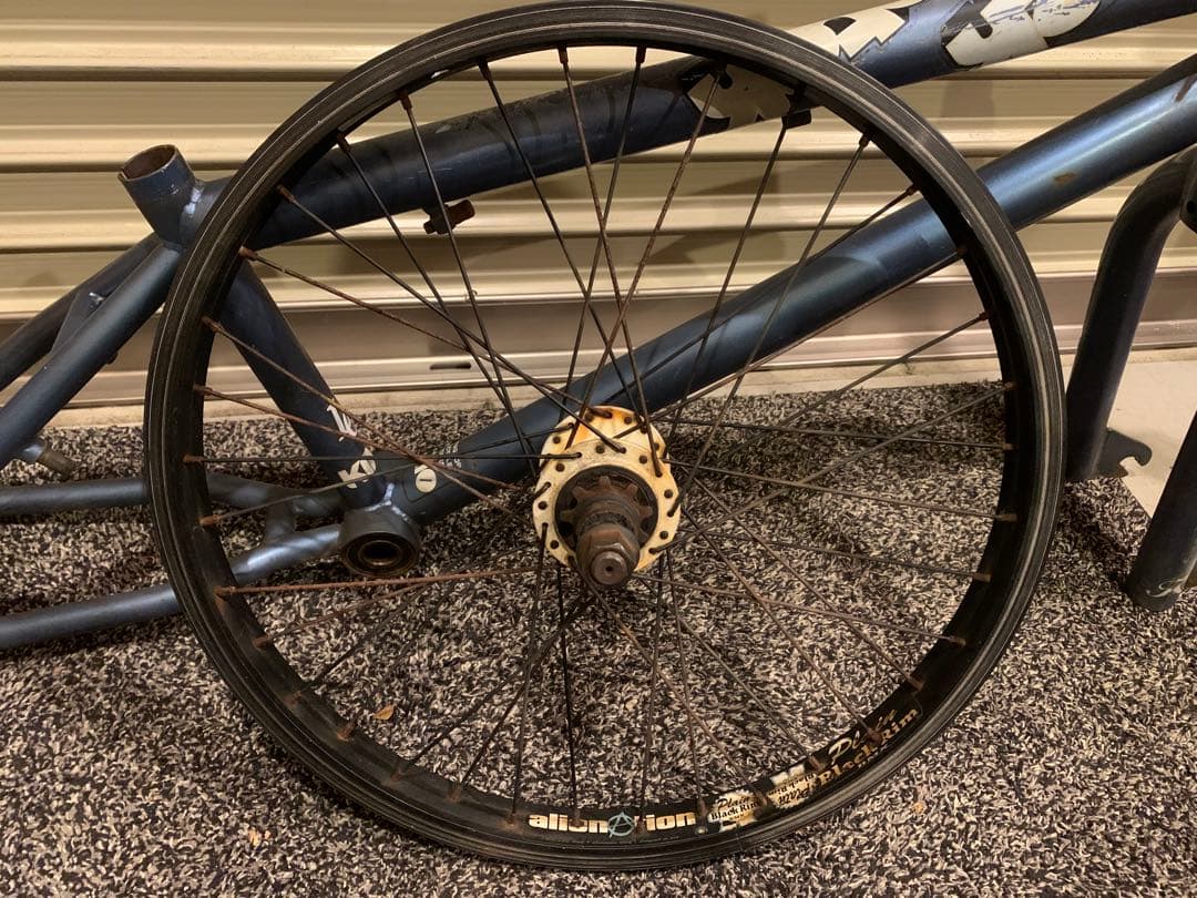 自転車本体 KINK BMX LUNCH