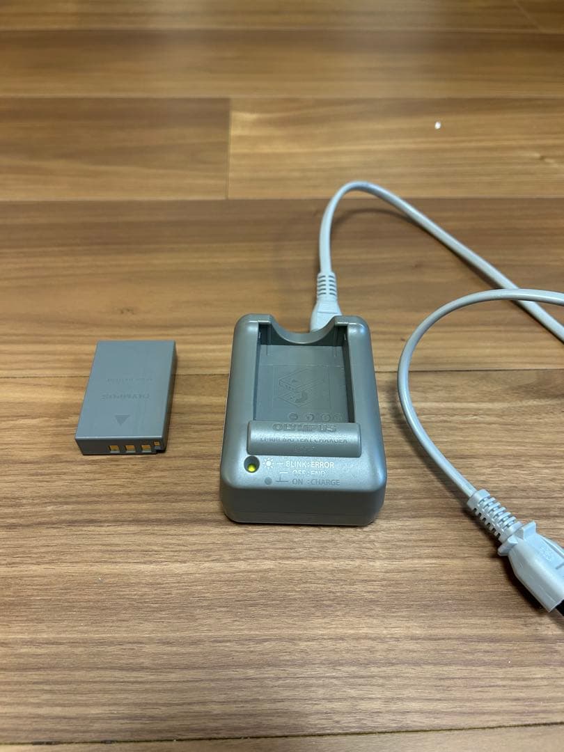 オリンパス Olympus OM-D E-M10+レンズ3本