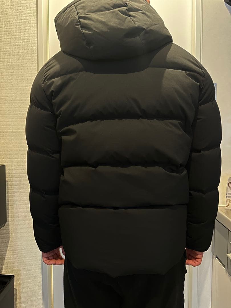 asics ダウンジャケット ユニセックス Mサイズ