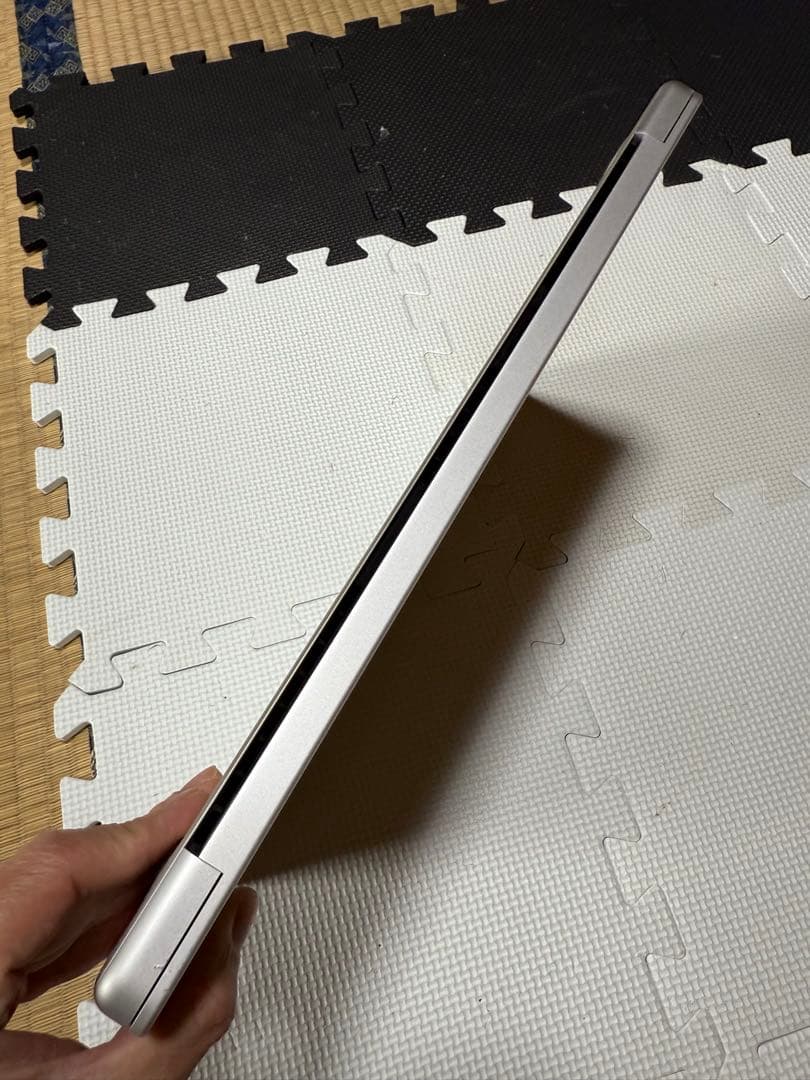 Apple MacBook Pro 16インチ (2021)