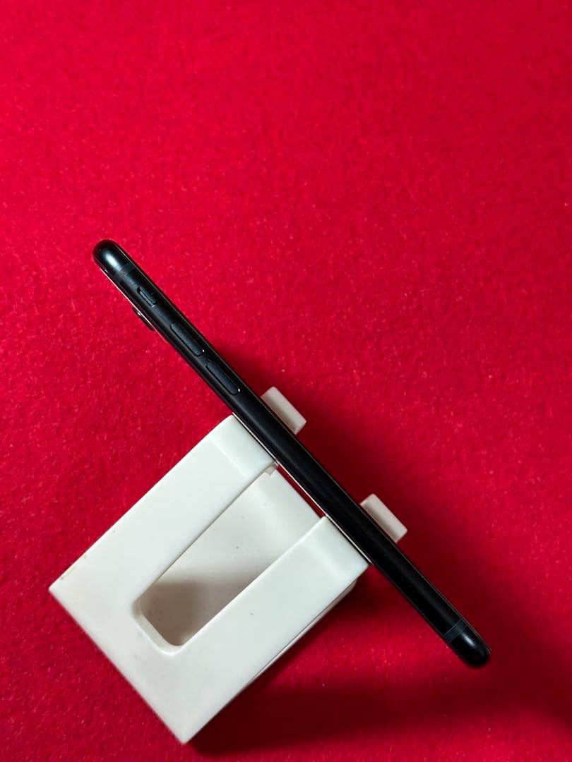 【8546】iPhone SE3第3世代ミッドナイト 128GB simフリー