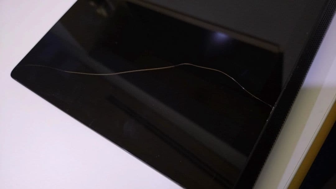 Lenovo YOGA TAB13 Androidタブレット 画面割れあり