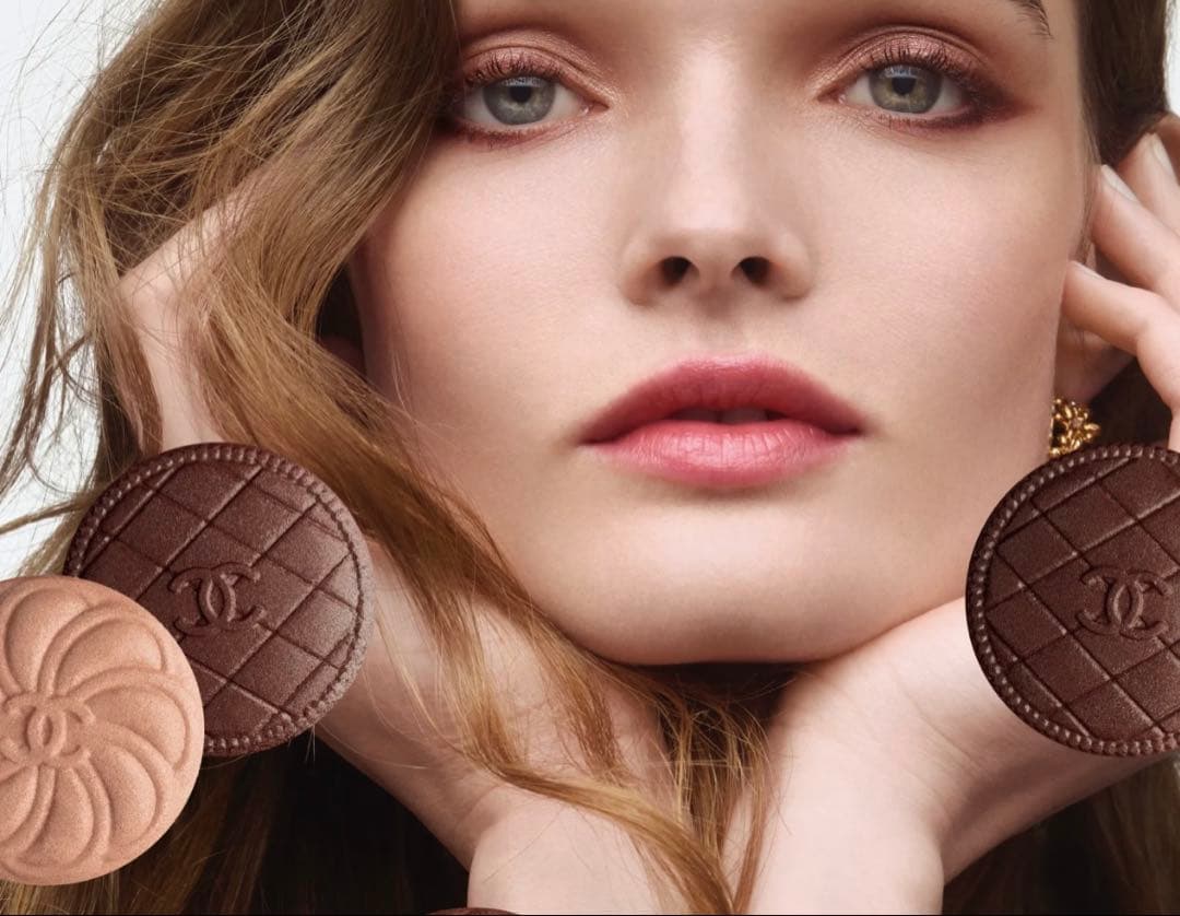 【新品未使用】シャネル レキャトルオンブル ブトン 219 ブトンクチュール