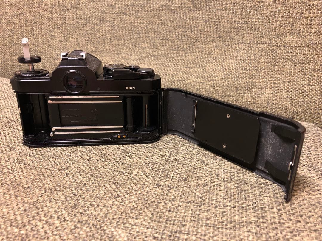 Nikon FE2 一眼レフカメラ 35-70mmレンズ付き