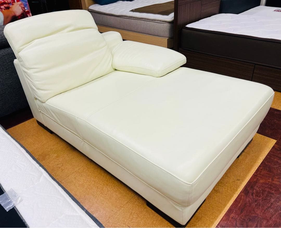 【地域限定無料配送】 IDC大塚家具CHAISE LONGUE総本革