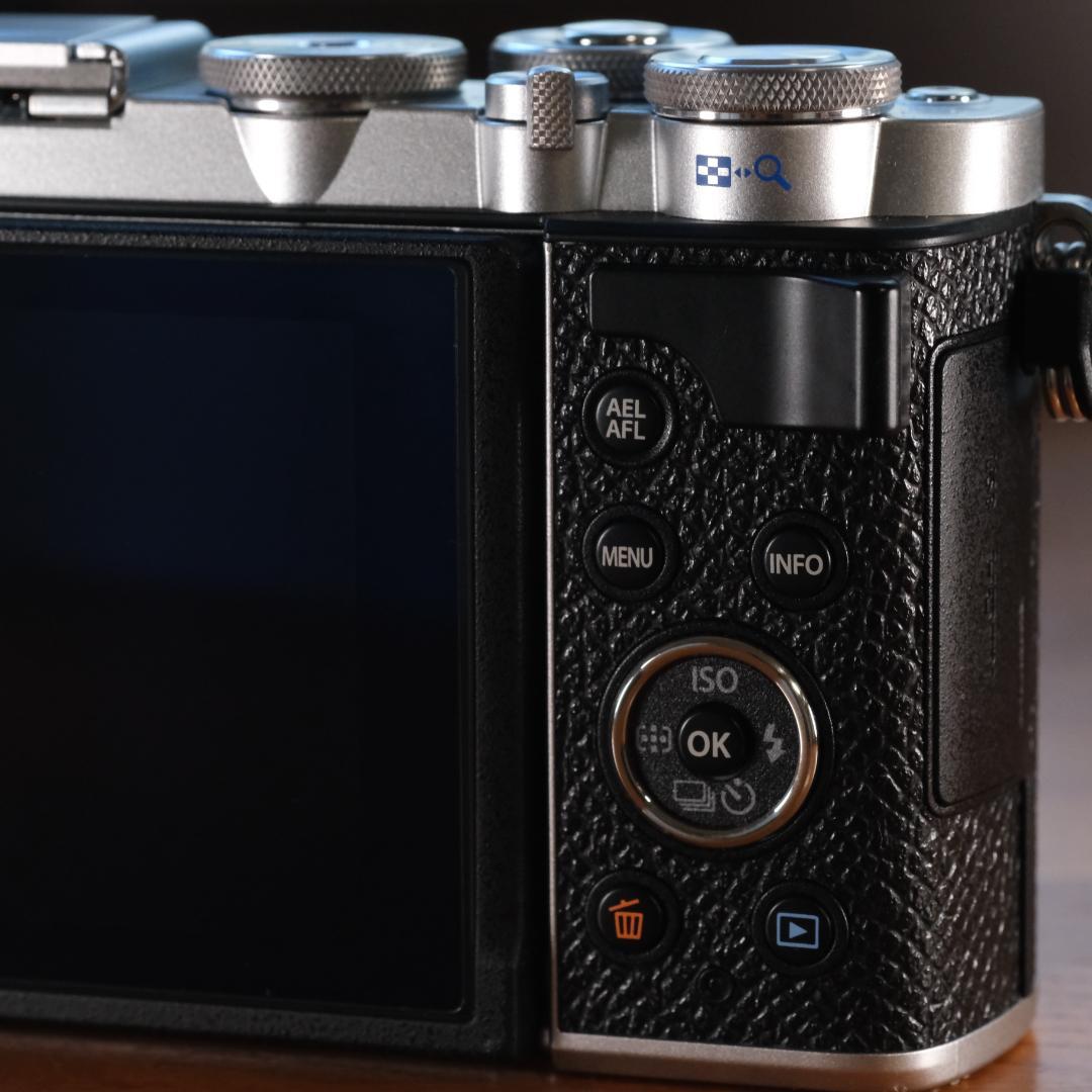 テ*イ様 OLYMPUS　PEN　E-P7　14-42mm　EZレンズキット　ハ