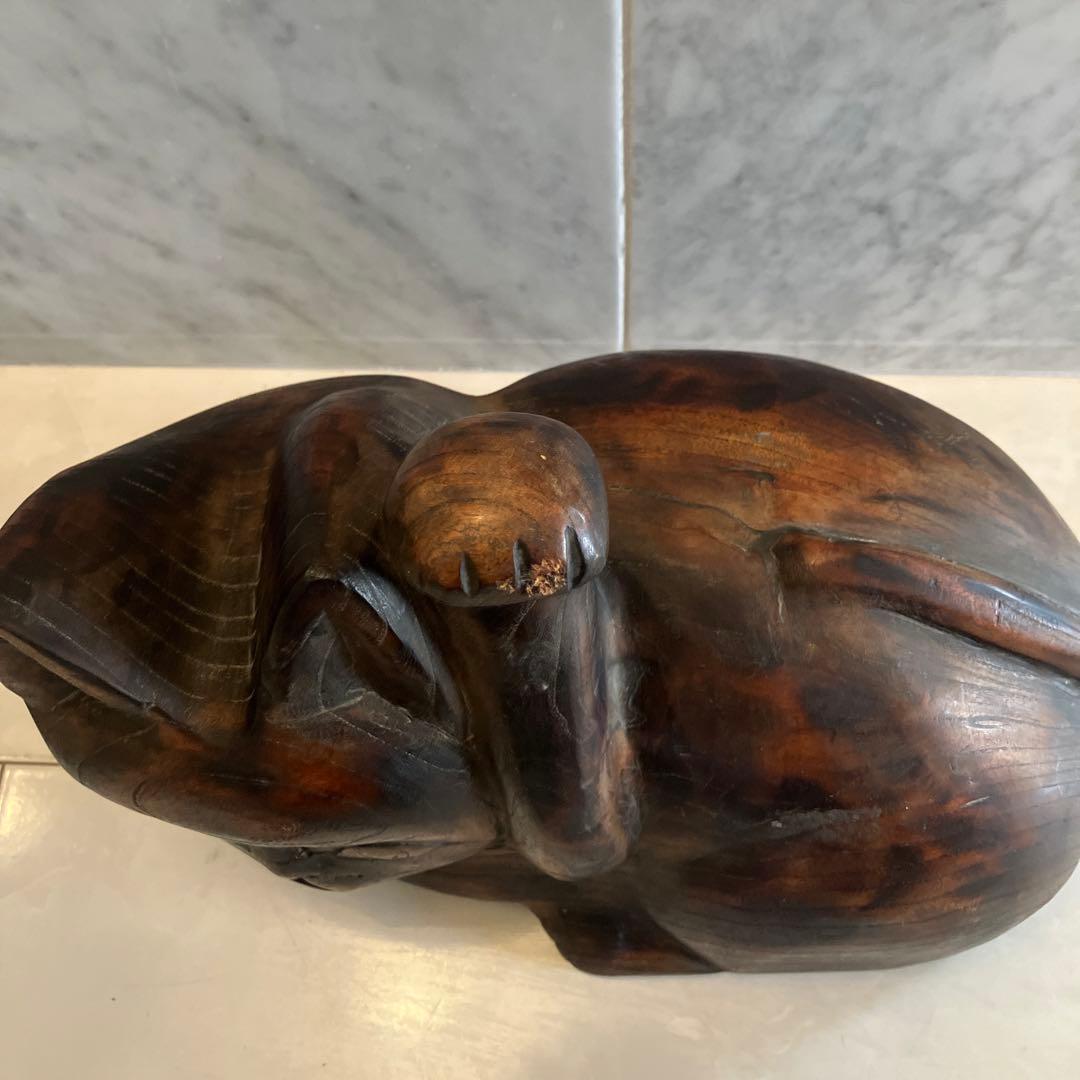 アンティーク可愛らしいお顔で良き人を呼び込む超特大一刀彫の招き猫