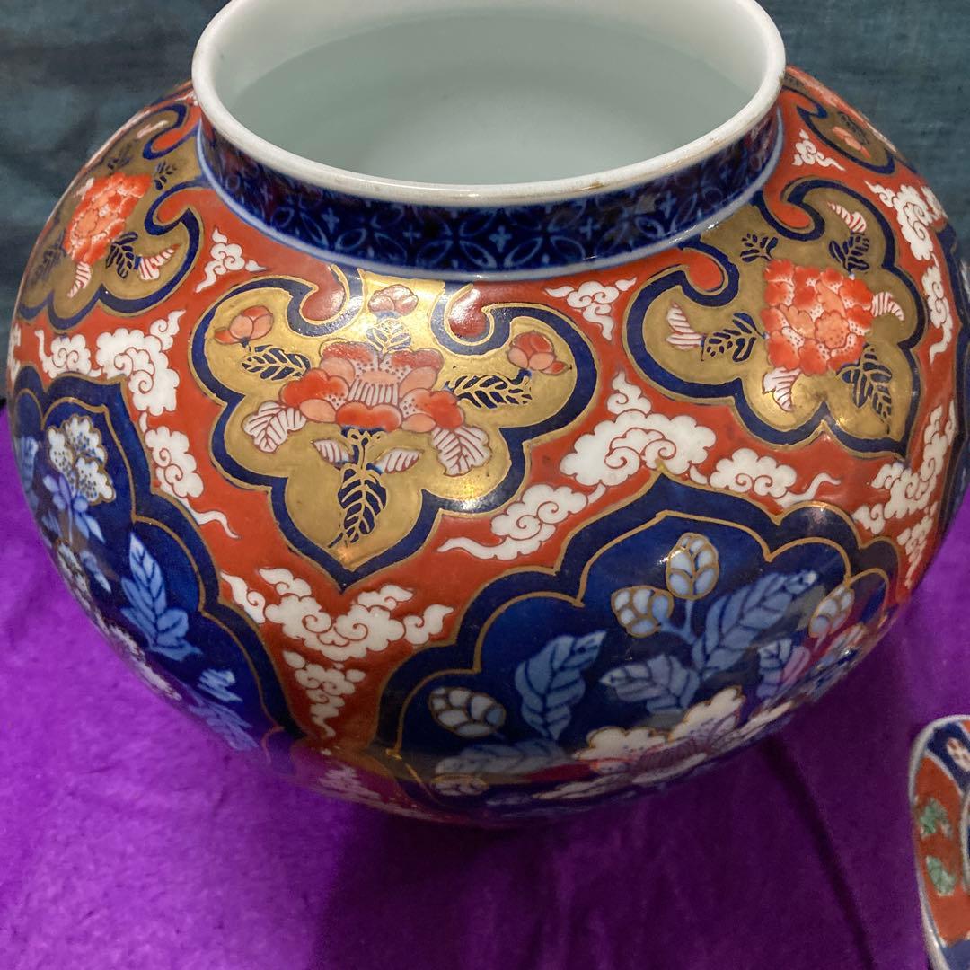 古伊万里、古九谷焼き赤絵壺只今初売り出しです❣️