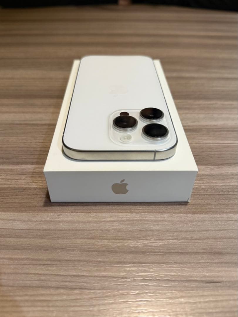 即購入◎Apple iPhone16Pro 256GB ホワイトチタニウム 本体