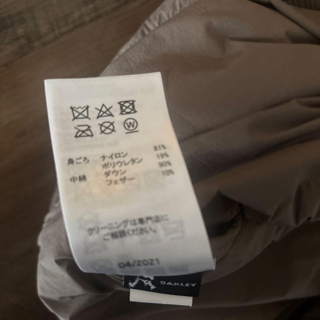 オークリー ダウンジャケットパーカー　ブラウン　茶　ダブルジップ　OAKLEY