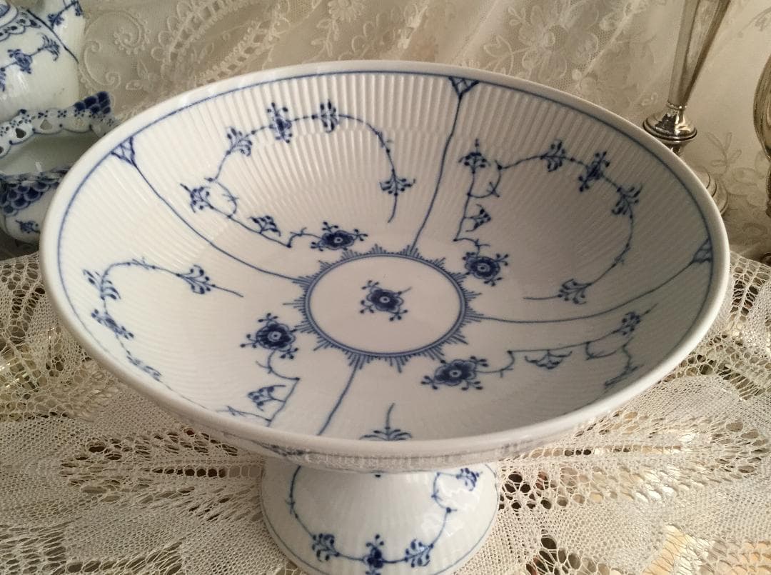 ロイヤルコペンハーゲン “ブル ーフルーテッド プレーンレース” コンポート
