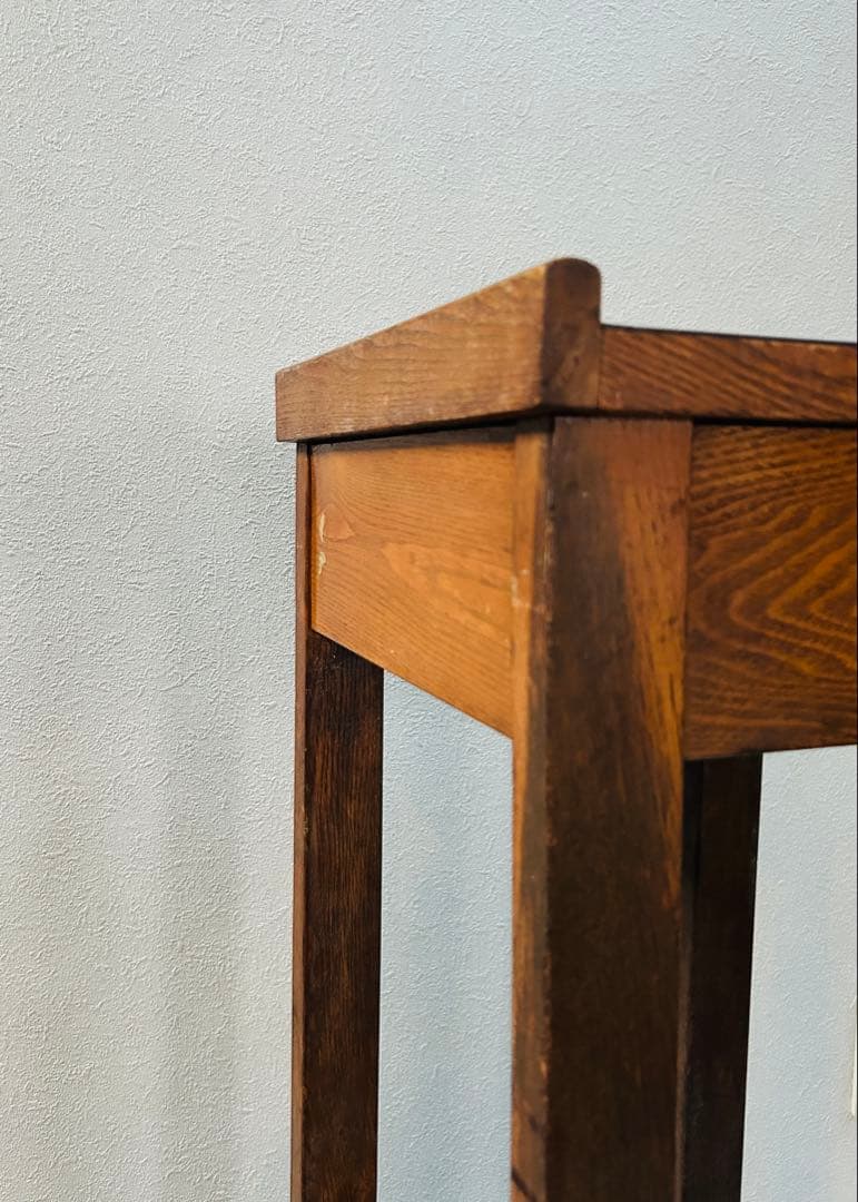 【ヴィンテージ感漂う】木製サイドテーブル｜引き出し付き｜USA風インテリア