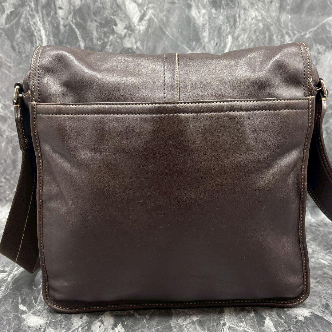 【美品】コーチ メッセンジャーバッグ オールレザー ブラウン 金具 チャーム