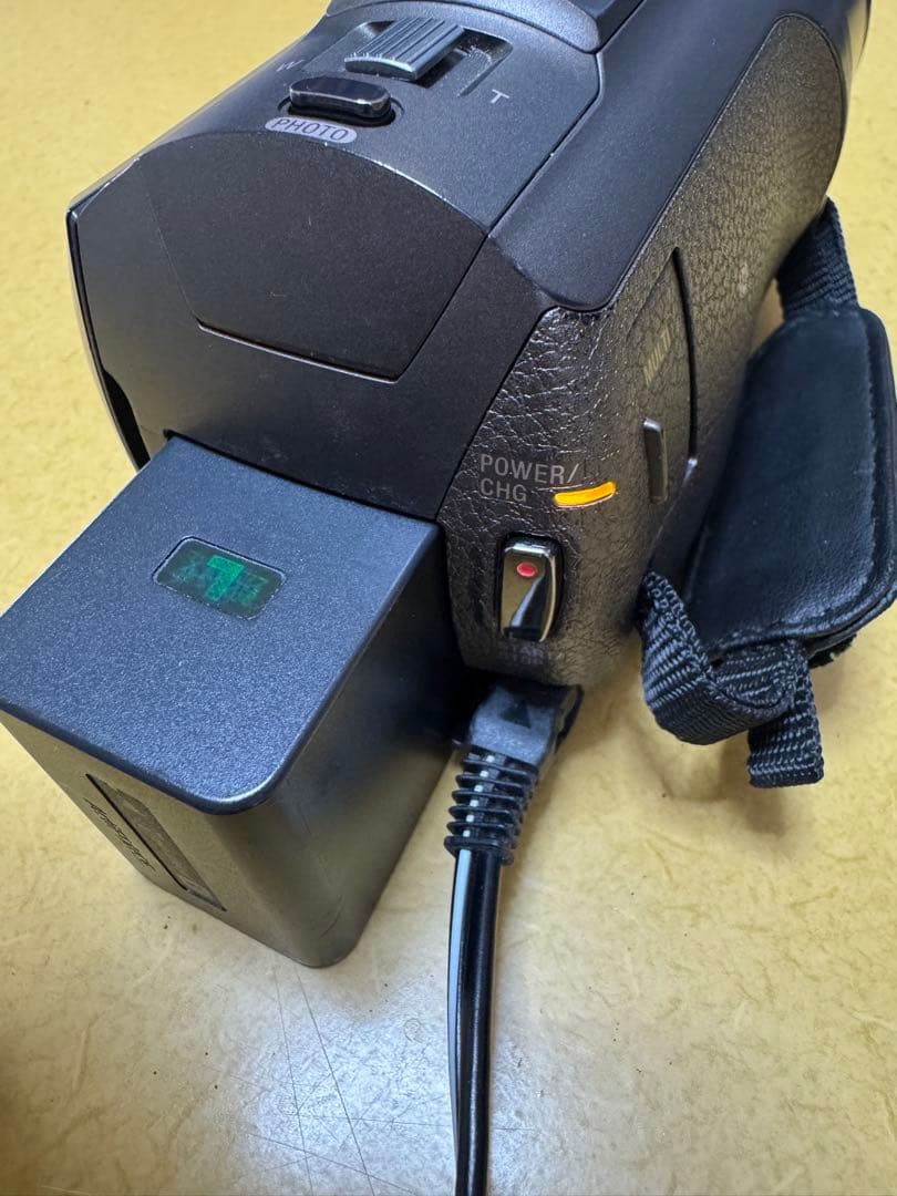 SONY デジタル4K ビデオカメラ レコーダー　FDR-AX45 本体