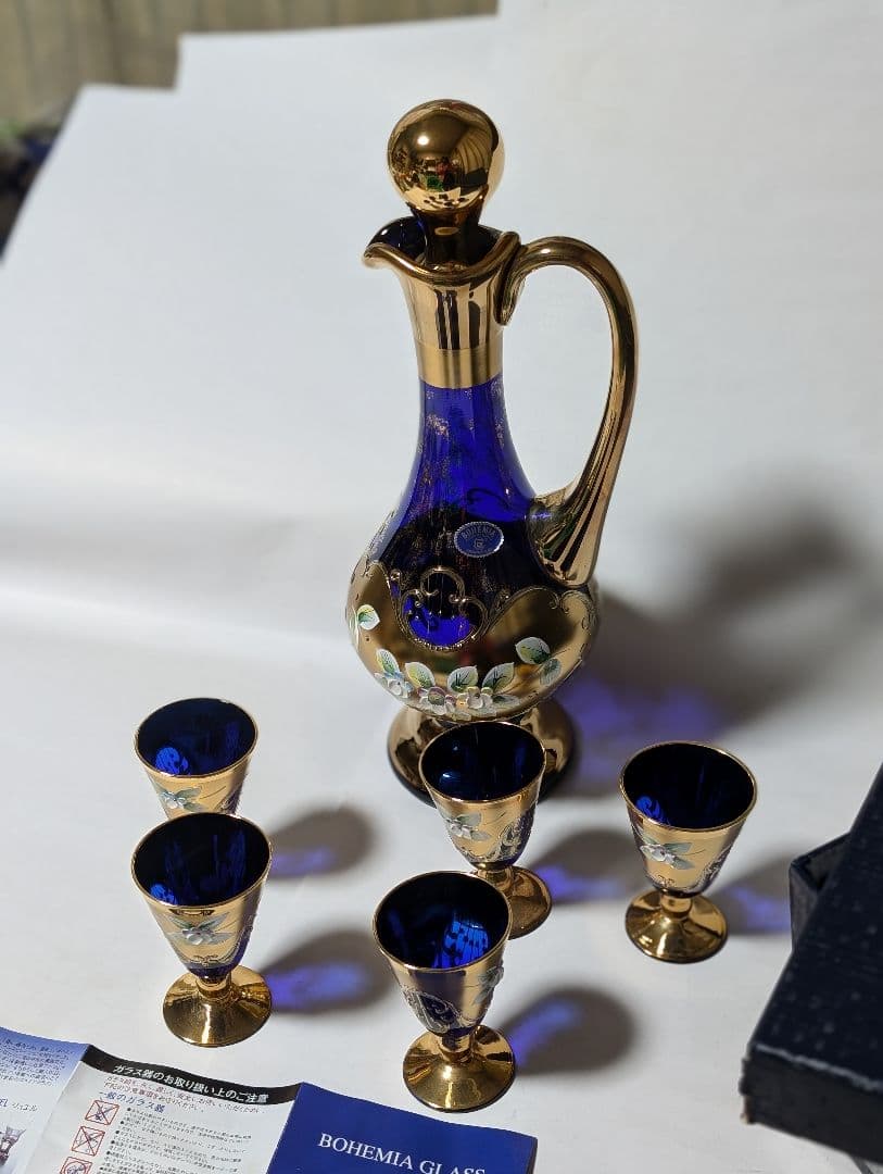 （押し上）BOHEMIA GLASS LASKA デキャンタとショットグラス