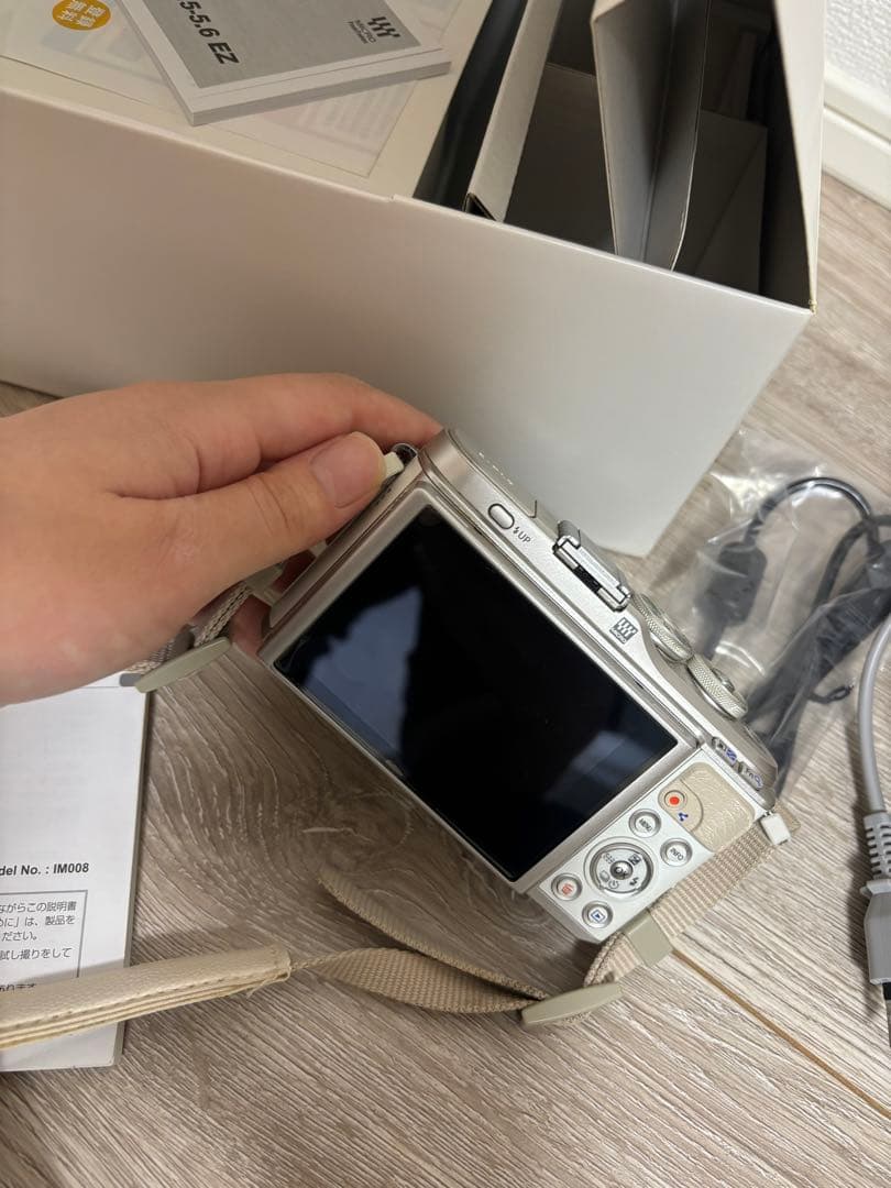 デジタルカメラ OLYMPUS pen e-pl9