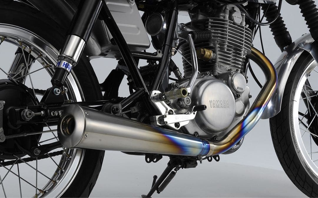 dai'' チタンメガホン MANXタイプとコアーズ　バックステップセット