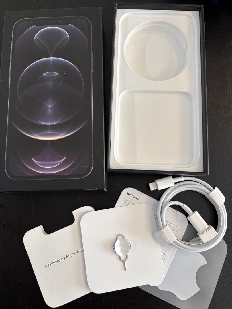 で*よ様 Apple iPhone 12 Pro グラファイト 本体