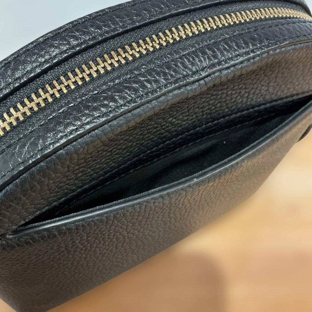 フルラ　ショルダーバック　ブラック