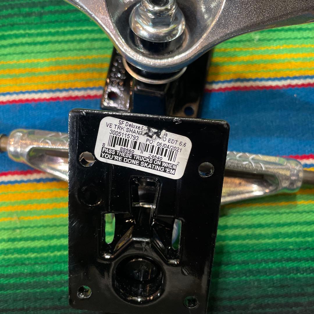 Independent スケートボード トラック 5.6インチ