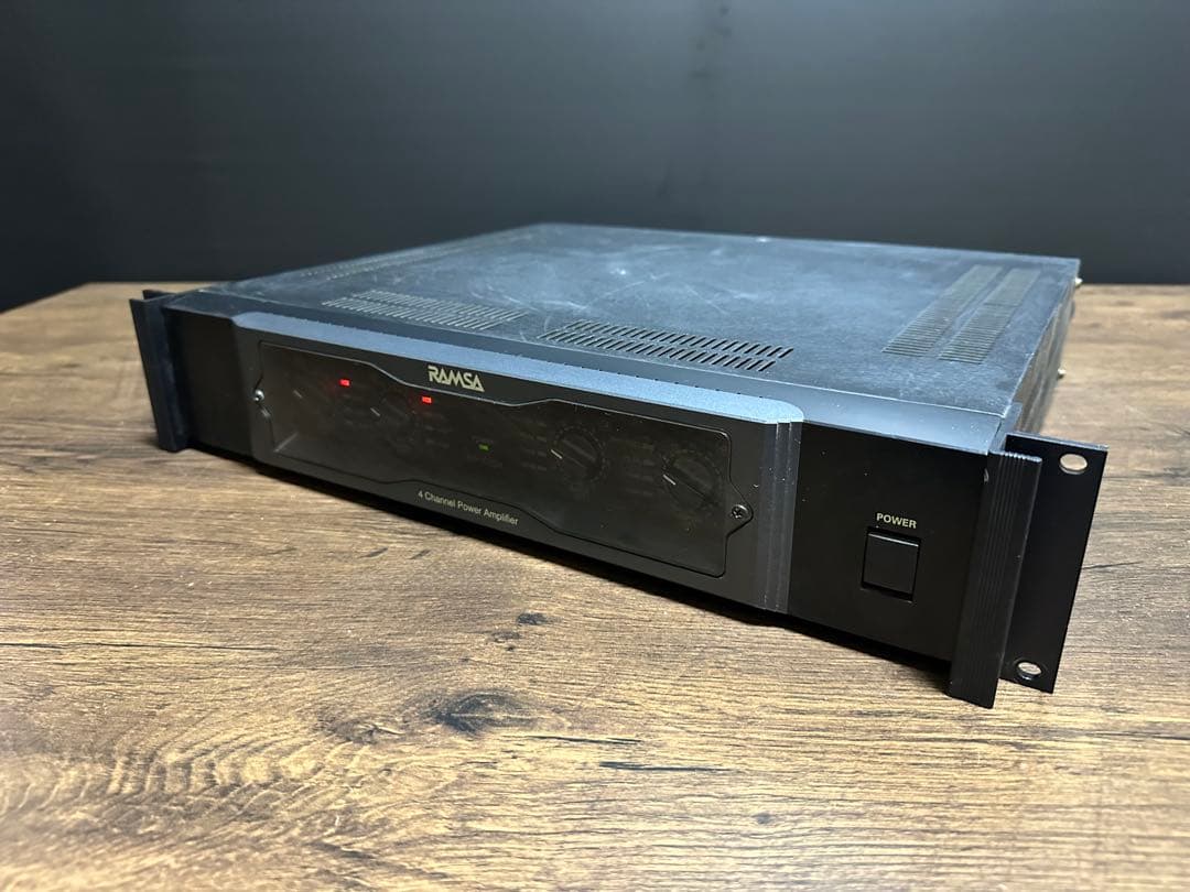 Panasonic RAMSA 4chデジタルパワーアンプ WP-D204
