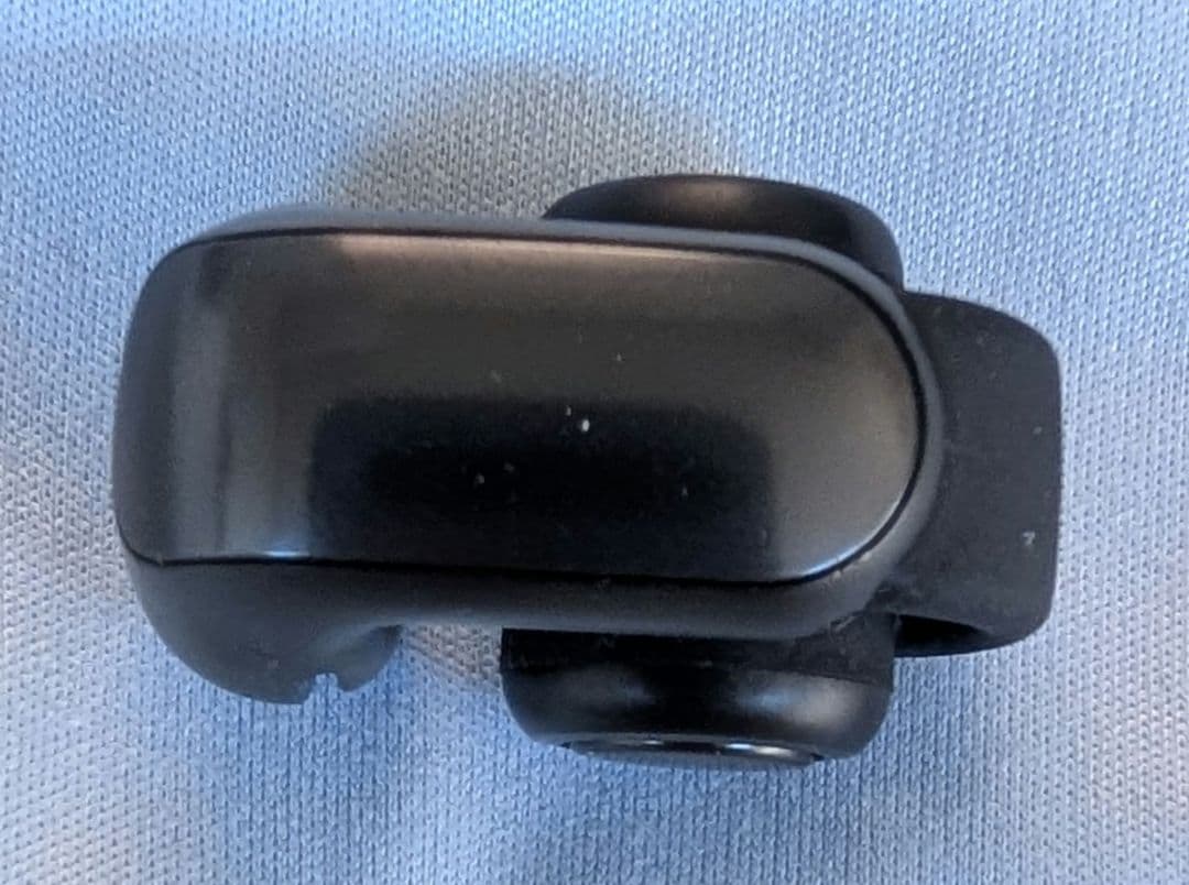 ピ*ン様 BoseのUltra Open Earbuds、本体(右側のみ)・充電