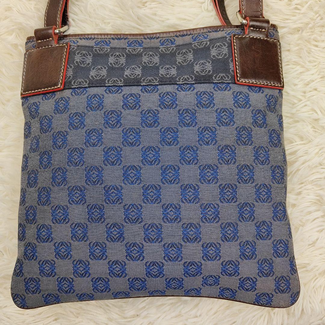 LOEWE　ショルダーバッグ　キャンバス　アナグラム　リピート　キャンバス　革