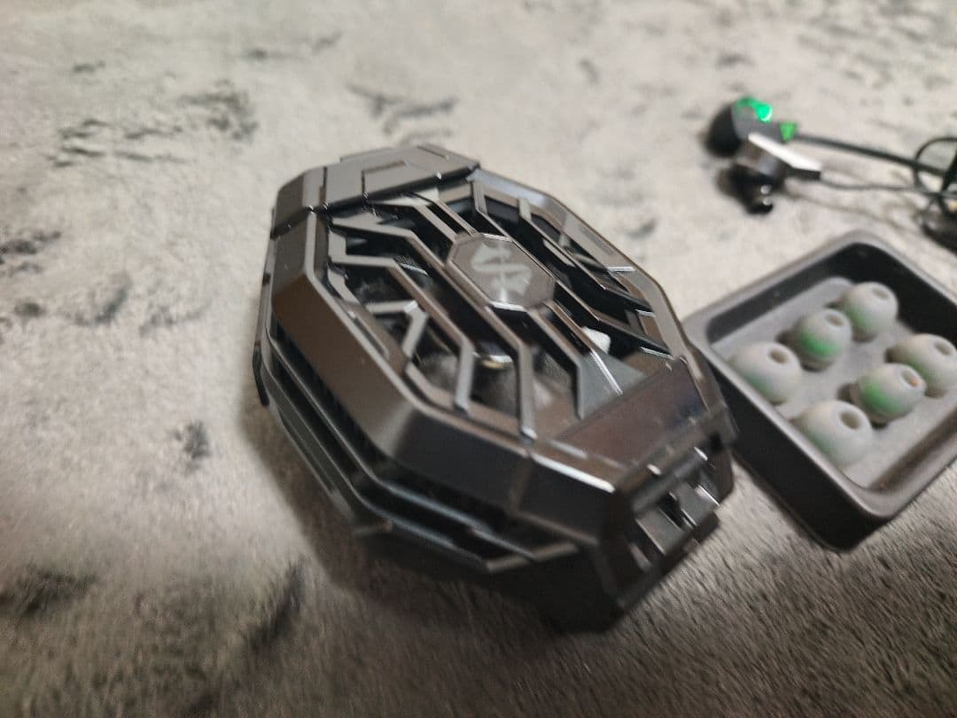 SIMフリー Xiaomi Black Shark 4 128GB本体おまけ付き