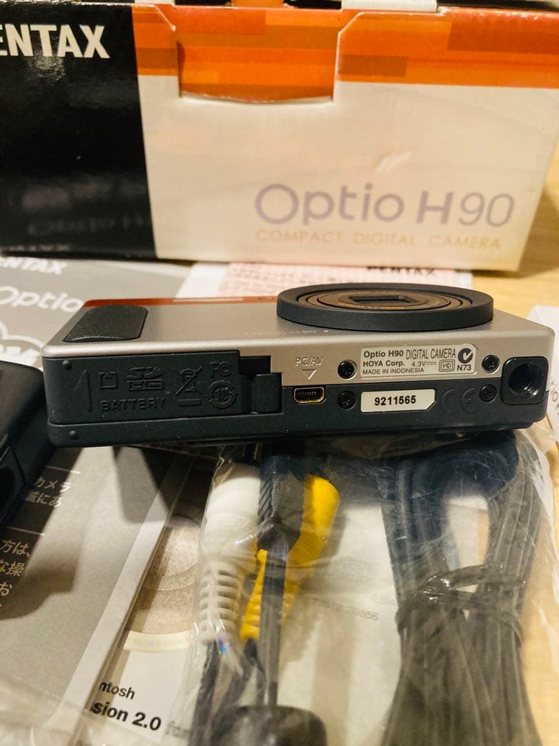 貴重★PENTAX Optio H90 デジタルカメラ デジカメ　ほぼ未使用‼️