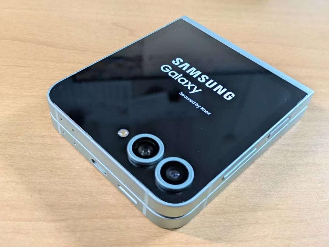 スマートフォン本体 011500J Galaxy Z Flip6 SCG29 256GB