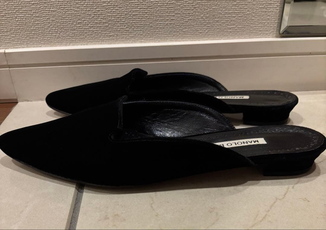 マノロブラニク 37 ブラック ベロア ミュール 靴 シューズ マノロ 黒