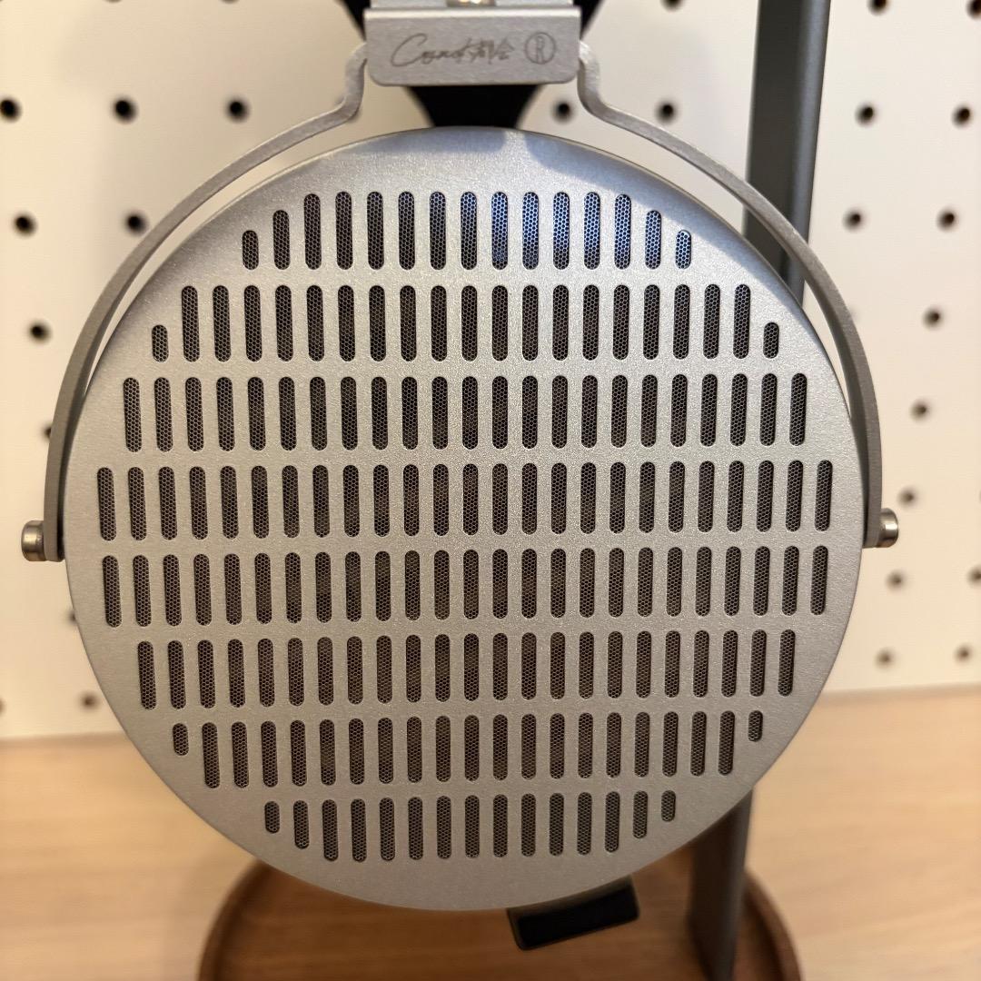 水月雨 Moondrop 大都会 - Cosmo