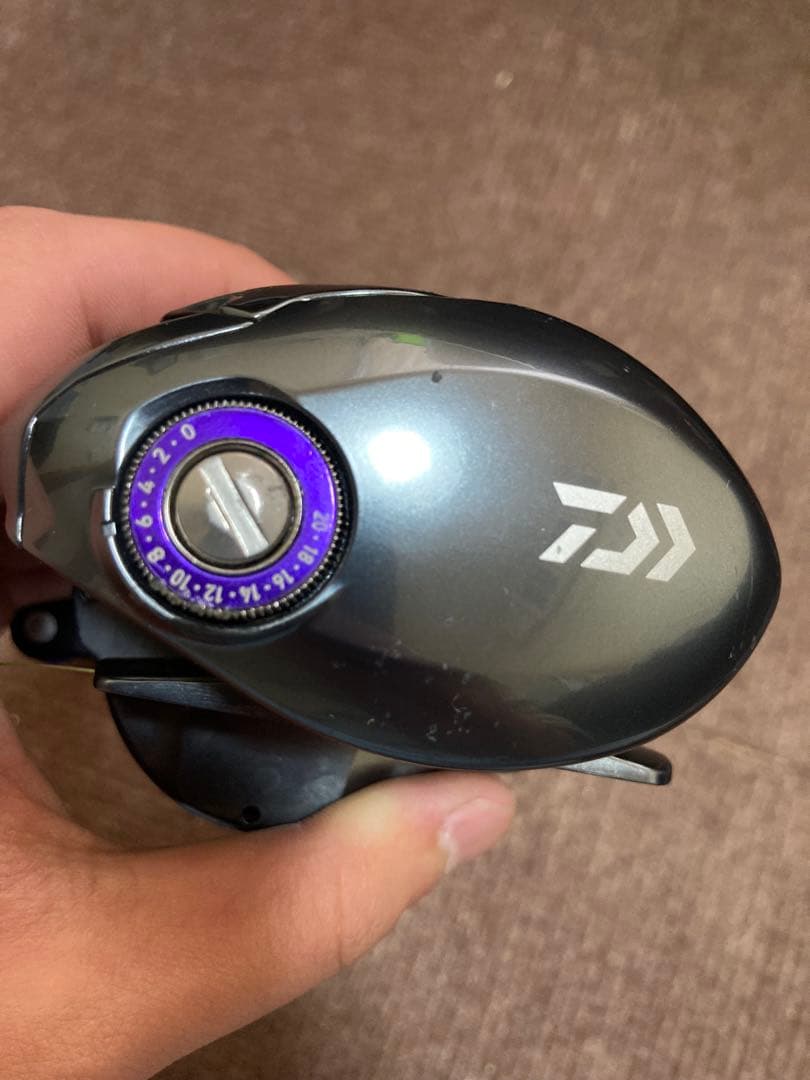 ダイワ ベイトリール 17 タトゥーラ SV TW 右ハンドル 2017モデル