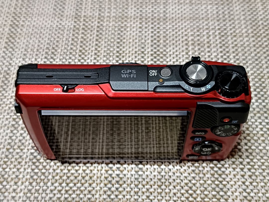 OLYMPUS TG-7 コンパクトデジタルカメラ