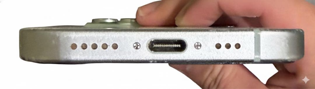 iPhone15 グリーン　箱付き