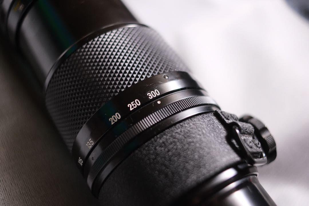 \"日本光学\"ロゴ Zoom-nikkor auto 50-300mm f4.5