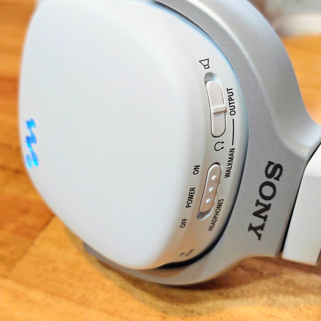SONY NW-WH303 ヘッドフォン型ウォークマン