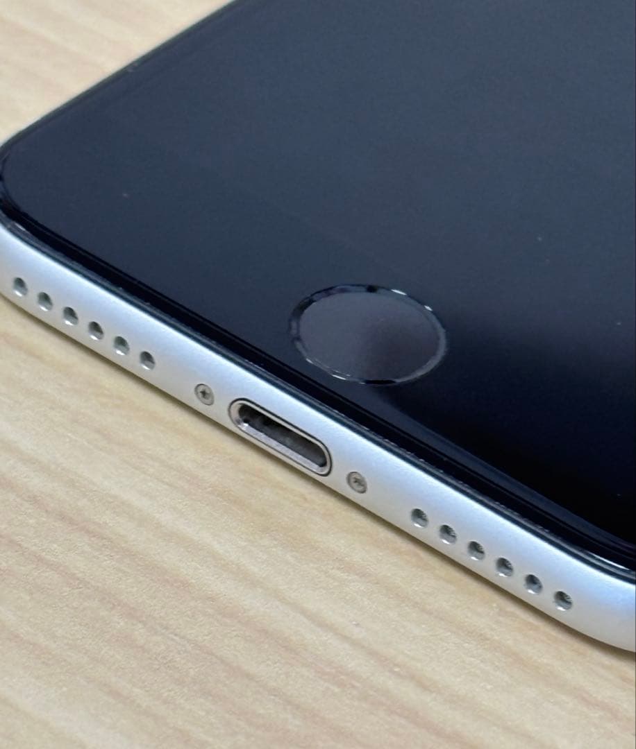 iPhone SE 第2世代（SE2）☆ ホワイト128GB SIMフリー 箱付