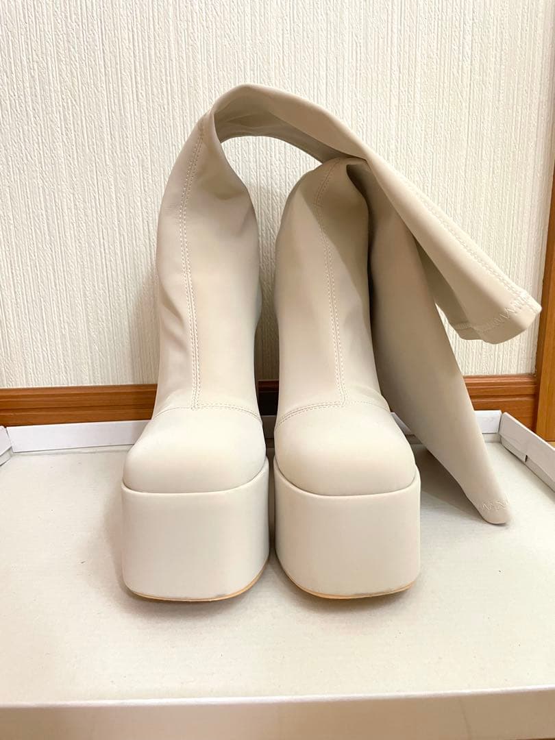 【今期】Darich ウルトラストレッチロングブーツ アイボリー L