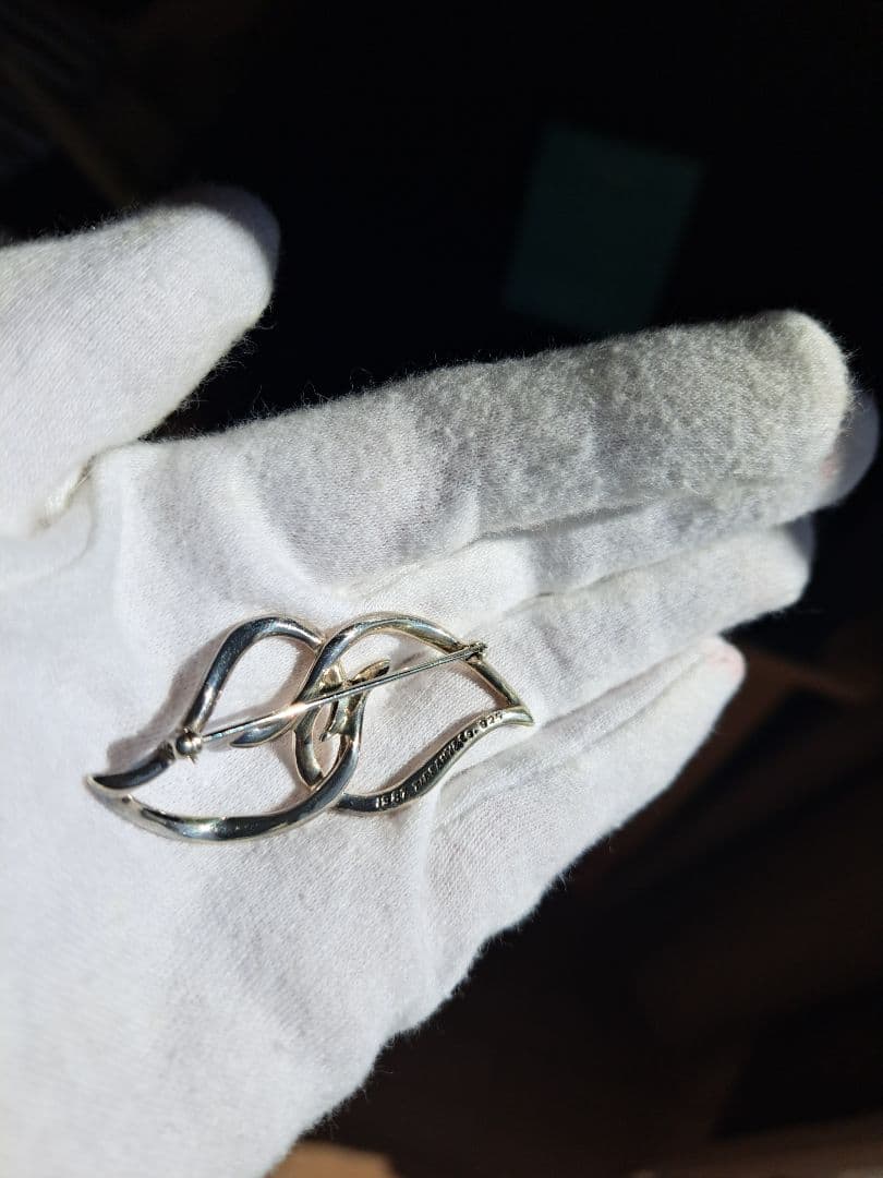 箱・保存袋付き　ティファニー ダブルリーフ ブローチ