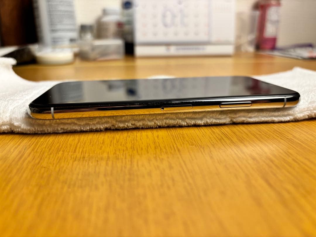 Apple iPhone X 64GB SIMロックなし