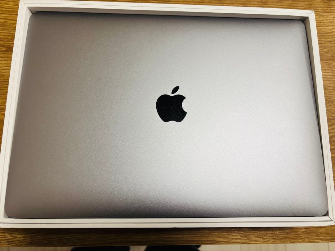 M1 MacBook Air 13インチ8GB 256GB スペースグレイ