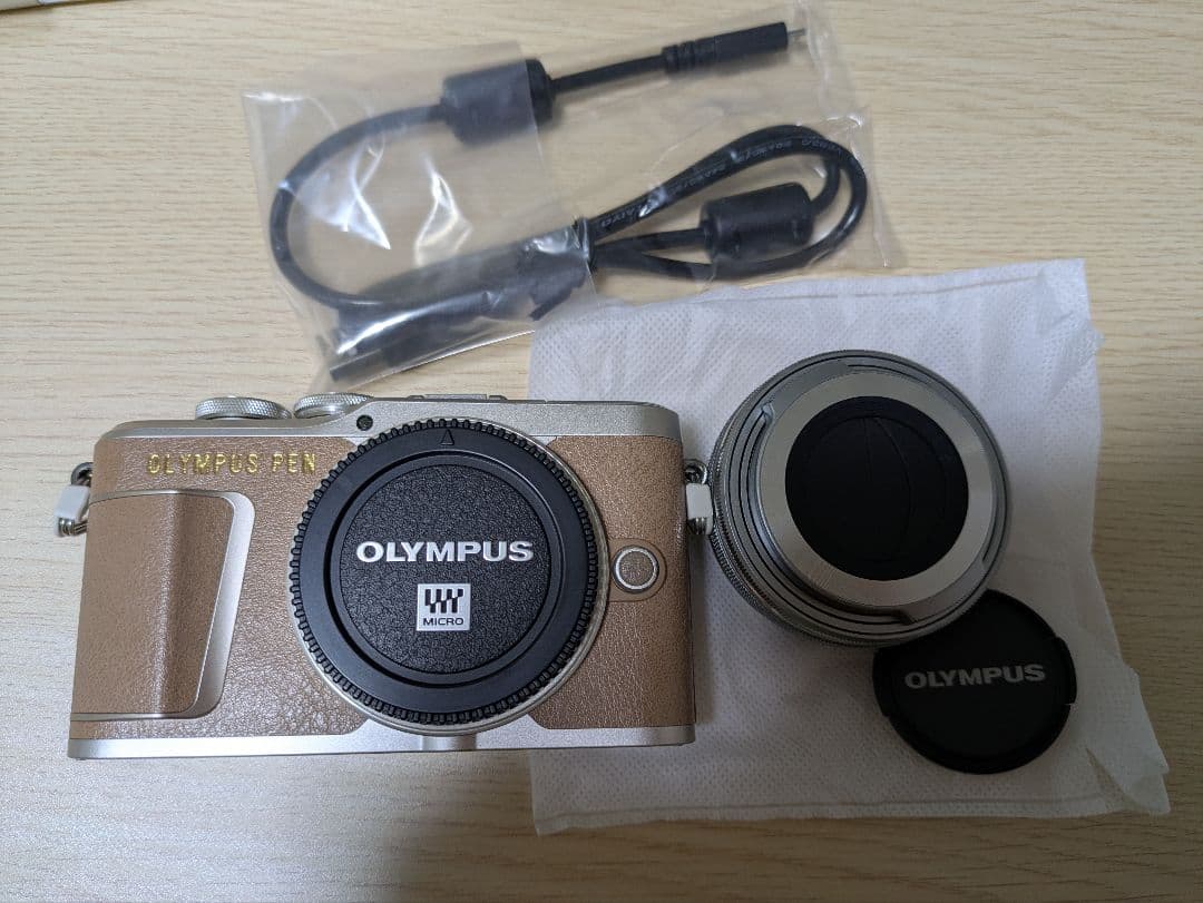 OLYMPUS PEN E-PL9 ブラウン