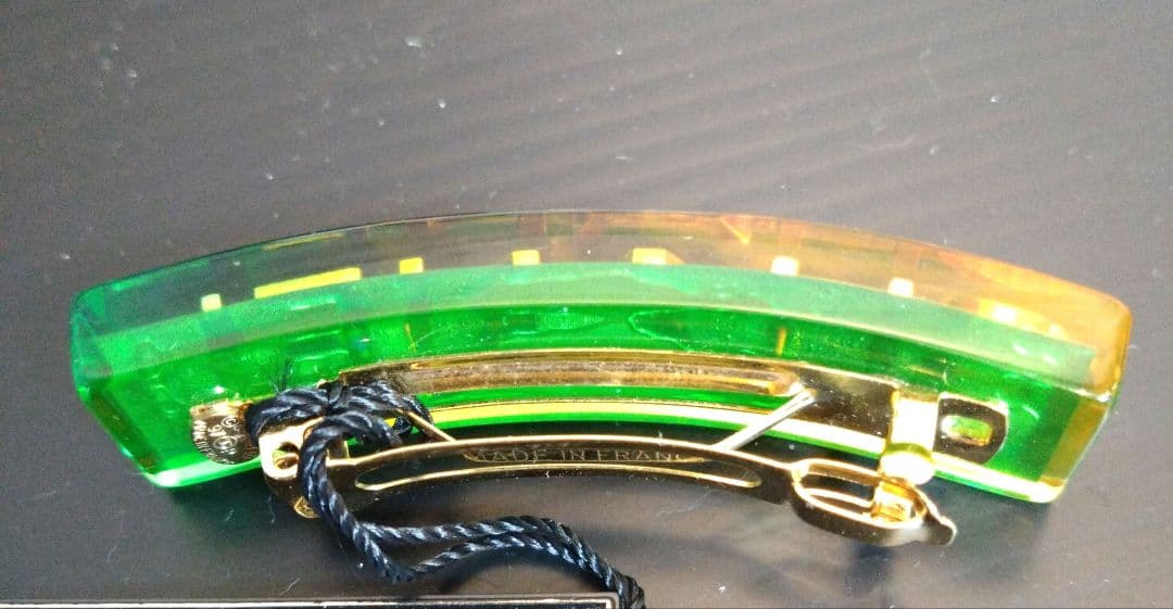 CHANEL ロゴ バレッタ ヘアアクセサリー マルチカラー