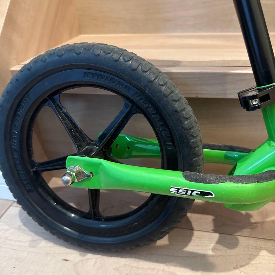 ストライダー　クラシックモデル　グリーン　専用バッグ付き