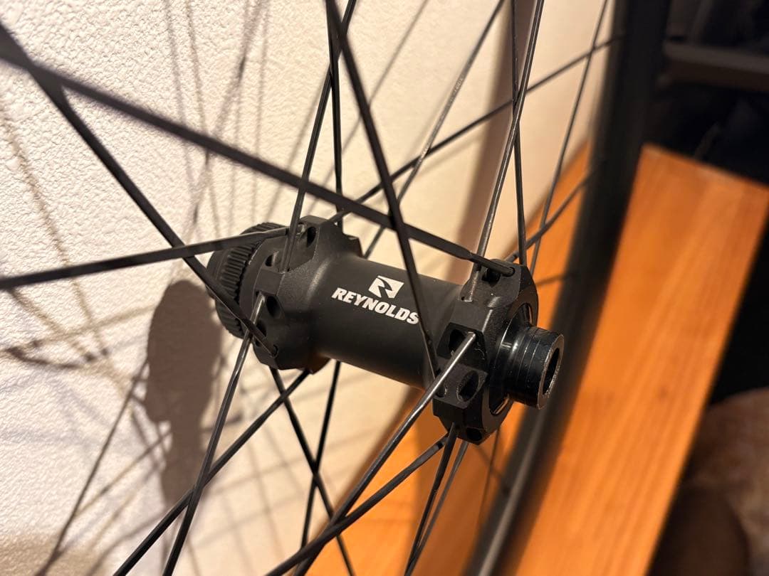 【リペイント品】 REYNOLDS AR58C DISCカーボンホイールセット