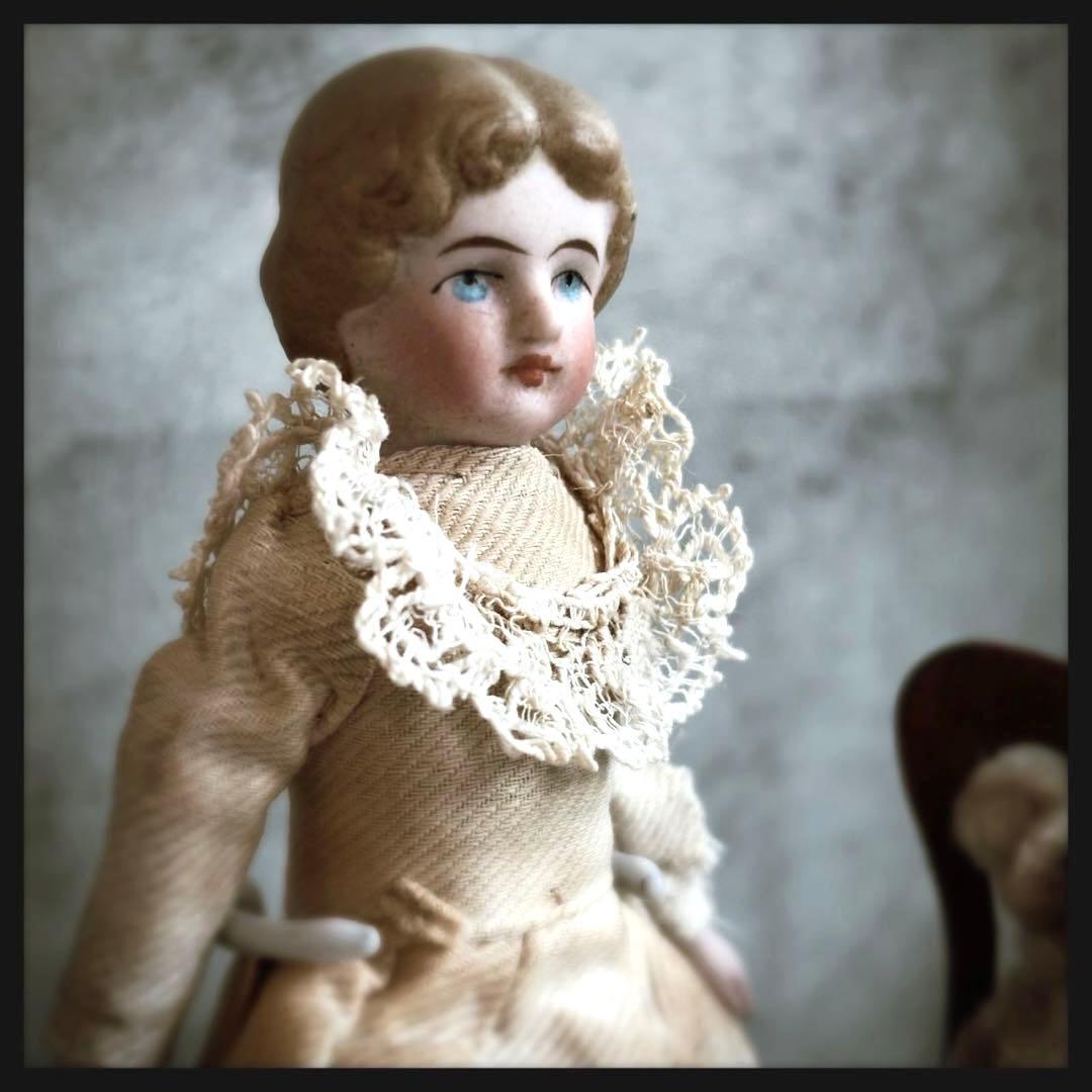 レアアンティーク　小さな少女のパリアンドール ビスクドール