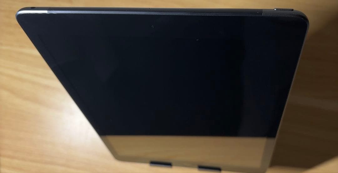 早い者勝ち　iPad 第８世代　32GB セルラー