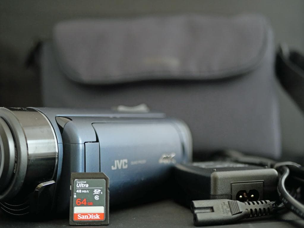 防水ビデオ Everio R 4K GZ-RY980-A